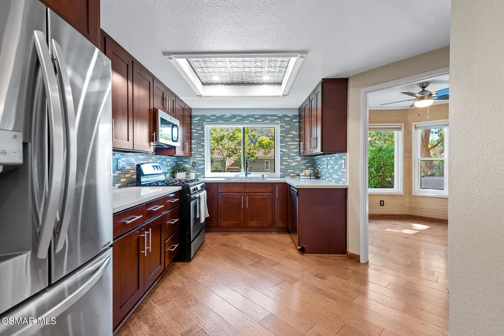 Camarillo, California 93012, United States, 2 Bedrooms Bedrooms, ,3 BathroomsBathrooms,Residential,Active,167133