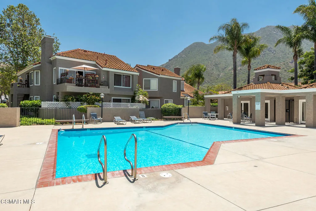 Camarillo, California 93012, United States, 2 Bedrooms Bedrooms, ,3 BathroomsBathrooms,Residential,Active,167133