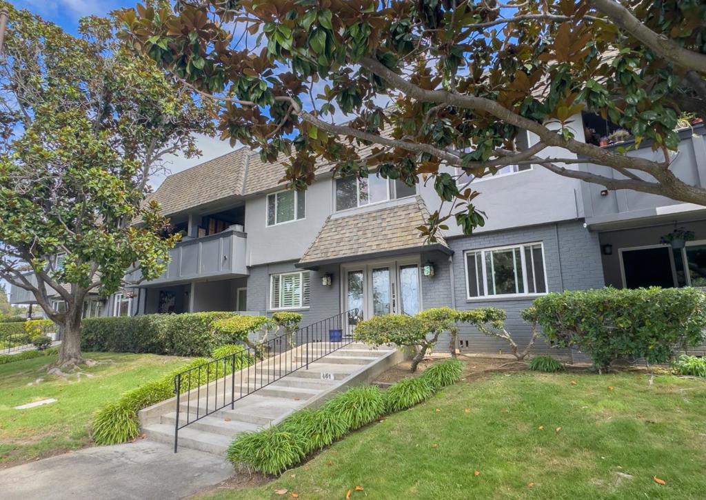 461 Burgess Drive 9