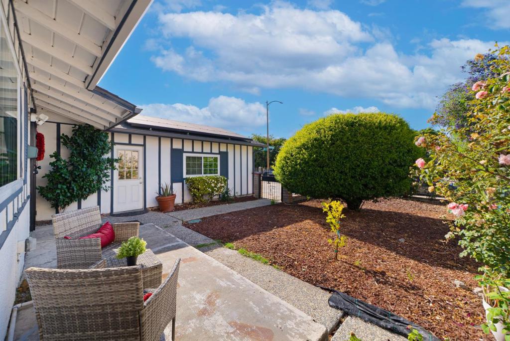 2602 Pendragon Lane