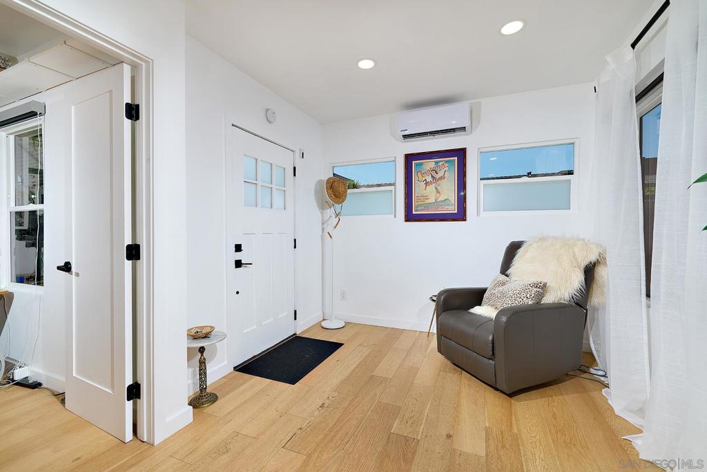 1608 Herbert Place