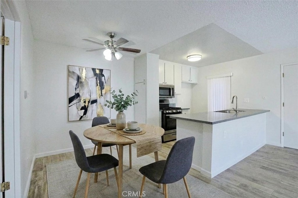 2839 S Fairview St F