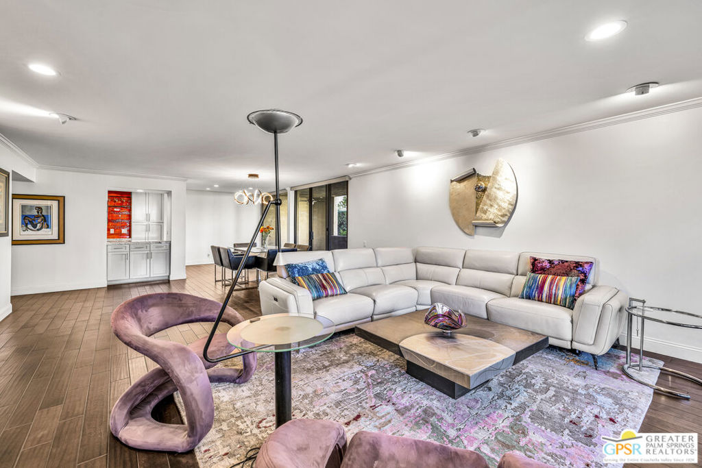 Diplomat - Residential