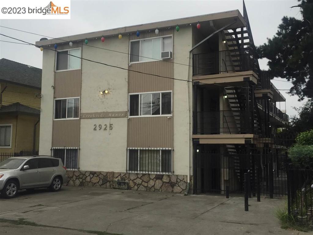 EASTOALAND - Residential Lease