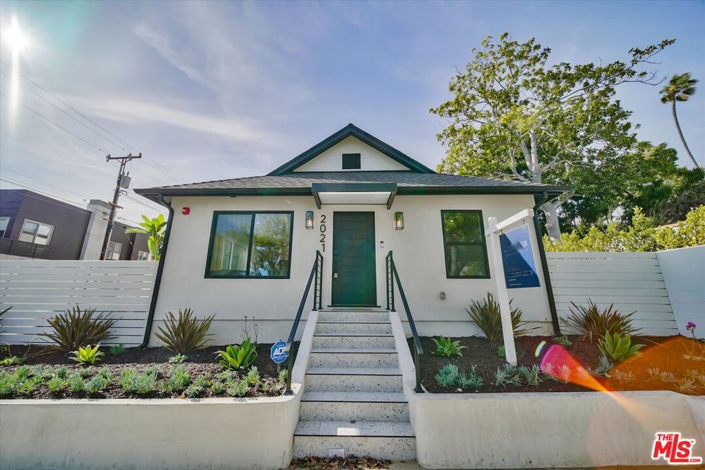 Photo of 2021 Idaho Avenue, Santa Monica, CA 90403 (MLS # 26660317)