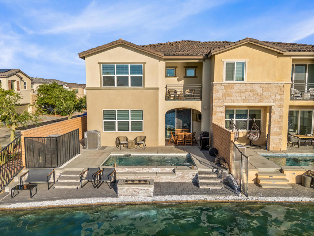 Terra Lago - Residential