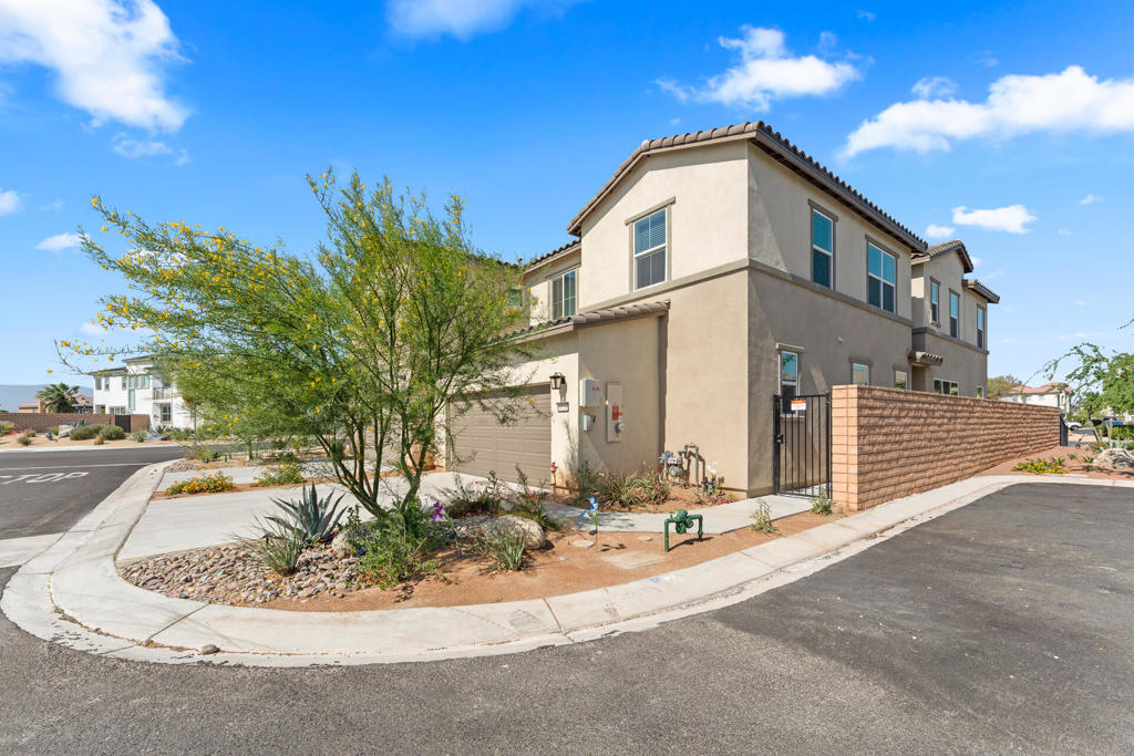 Terra Lago - Residential