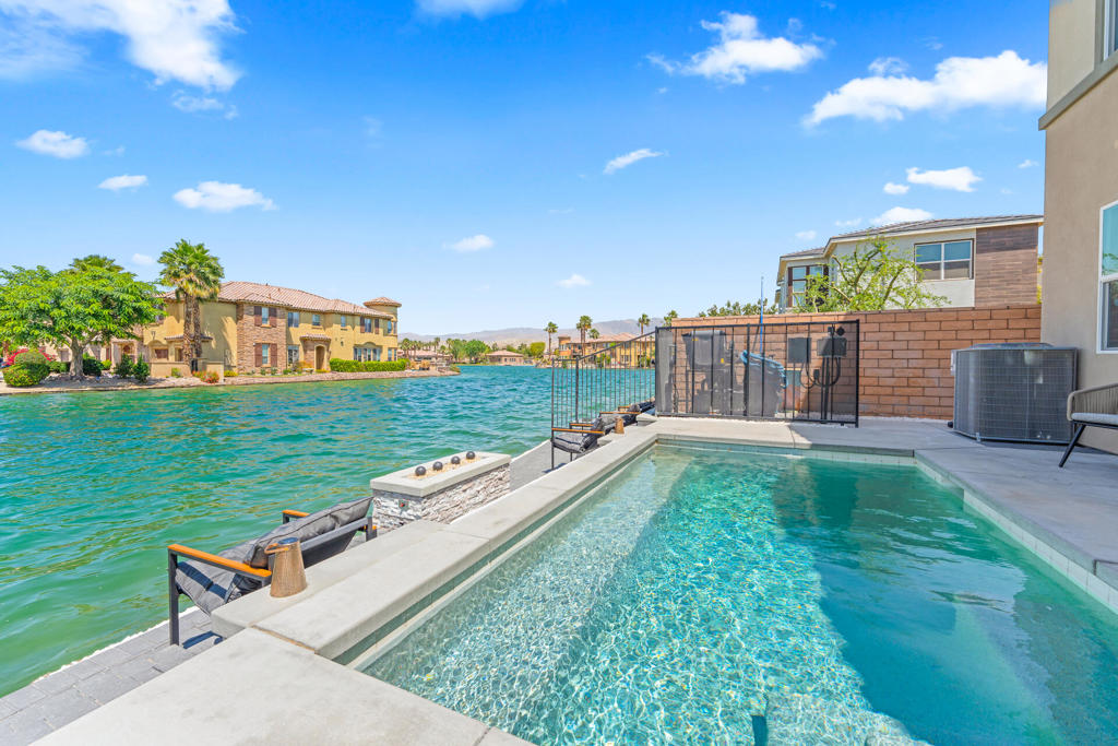 Terra Lago - Residential
