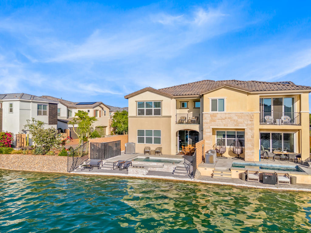 Terra Lago - Residential
