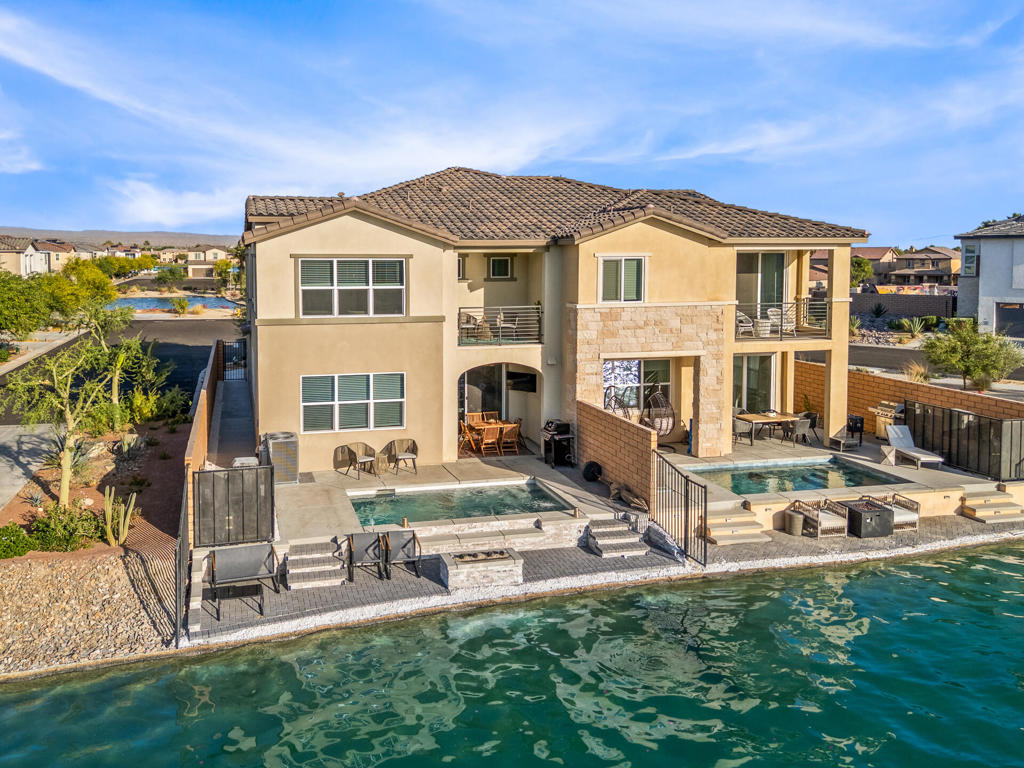 Terra Lago - Residential