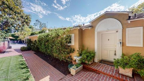 Photo of 101 S Rockingham Avenue, Los Angeles, CA 90049 (MLS # P1-26245)