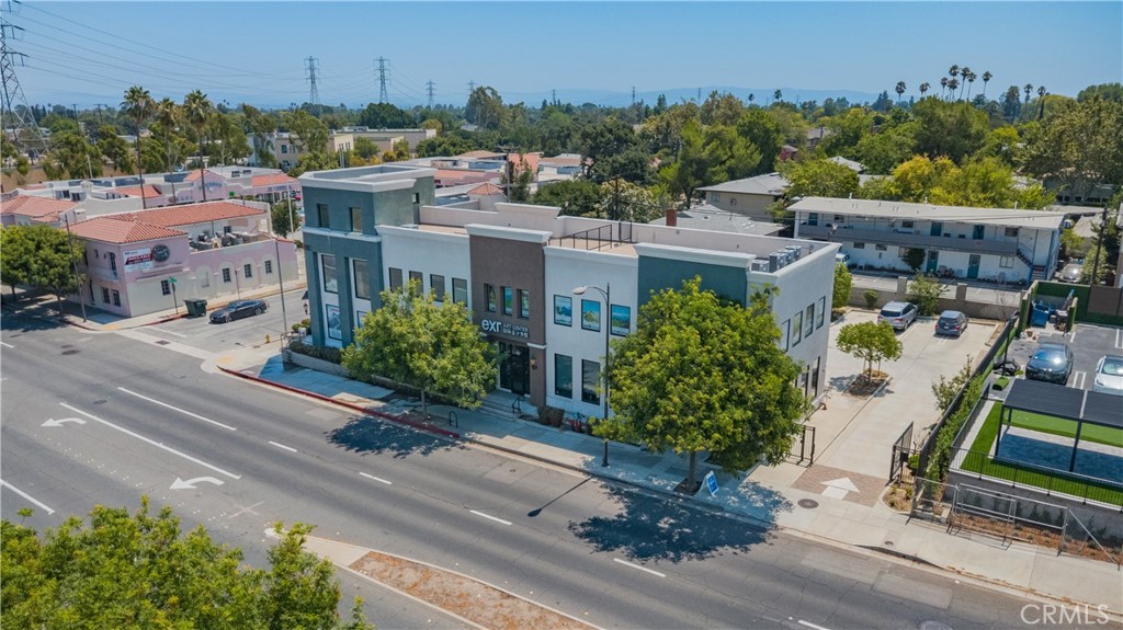 Properties 3 2956 E Colorado Boulevard