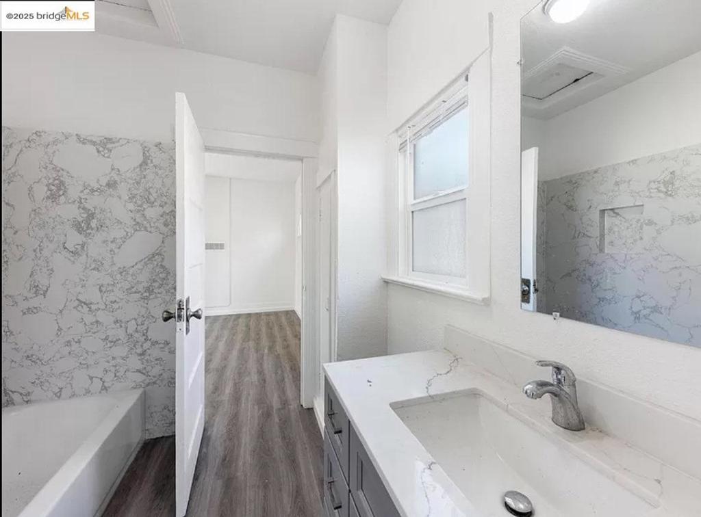 BERKELEY BOWL - Residential