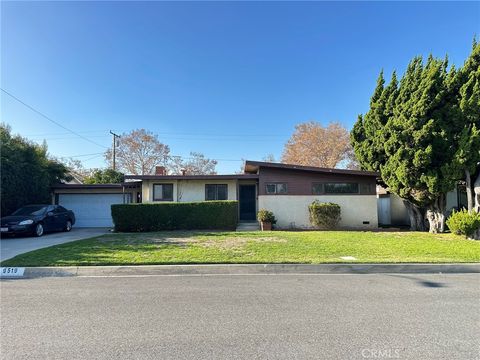9519 La Reina Downey CA 90240