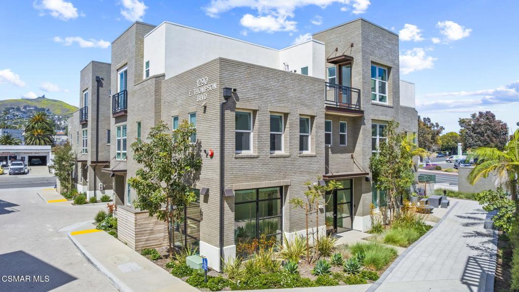 1290 E E Thompson Boulevard 105