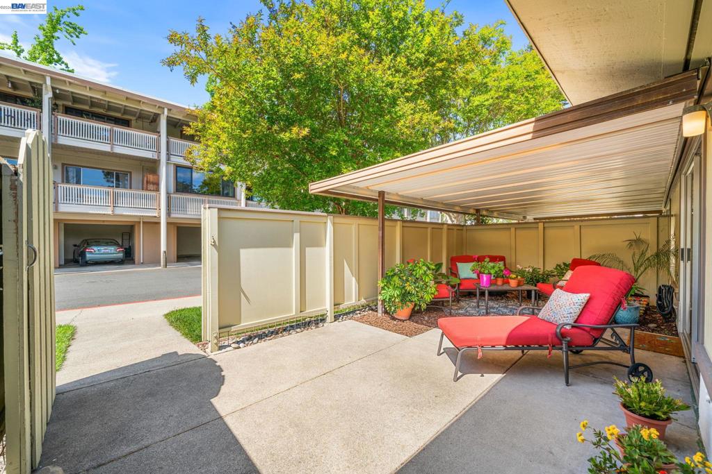 1101 Fairlawn Ct 4