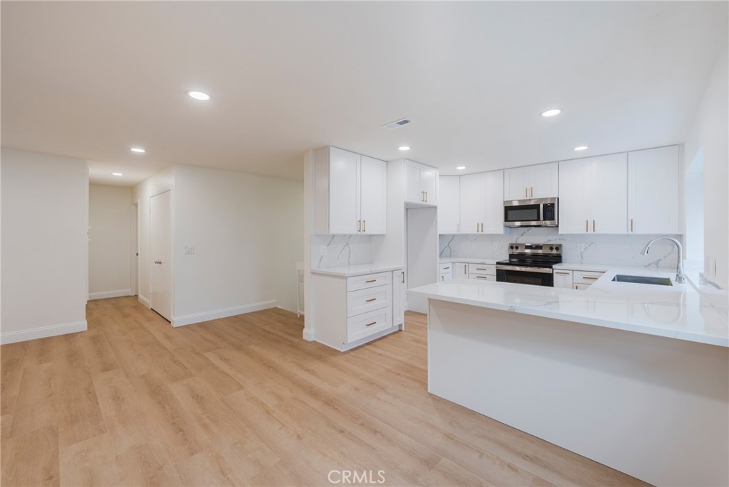 22246 Caminito Mescalero