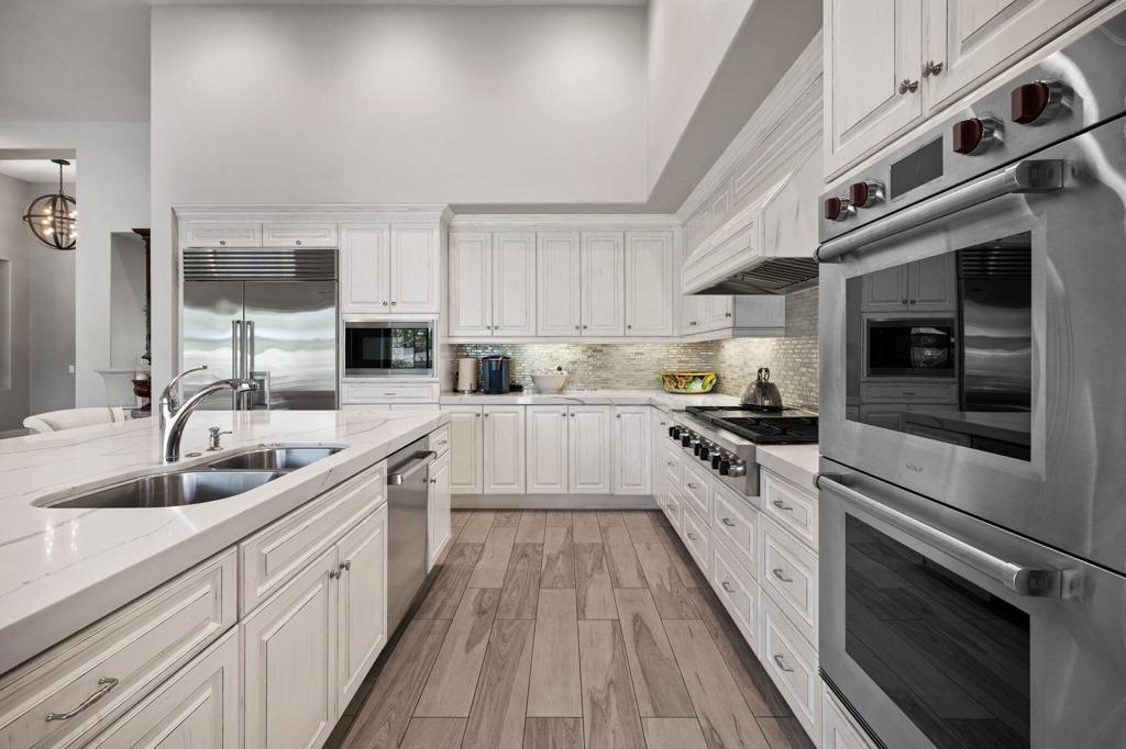 Escala - Residential