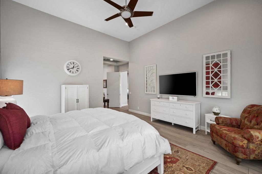 Escala - Residential