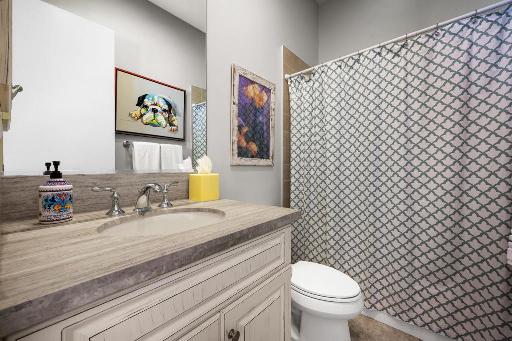 Escala - Residential