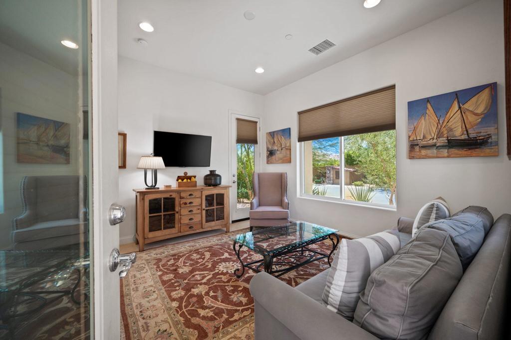 Escala - Residential