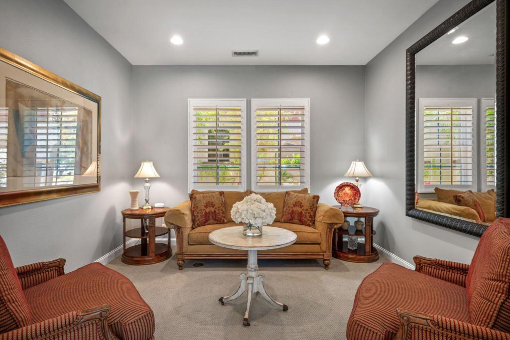 Escala - Residential