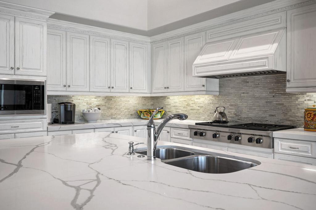 Escala - Residential