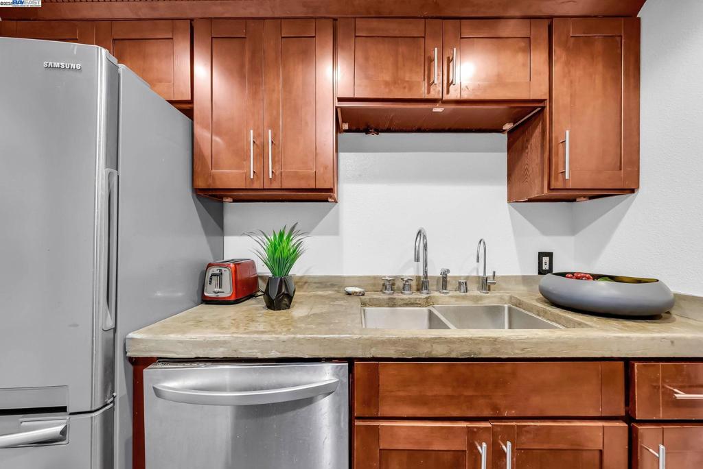 CLEVELAND HEIGHTS - Residential