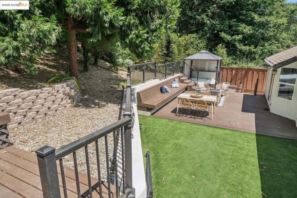 MONTCLAIR - Residential