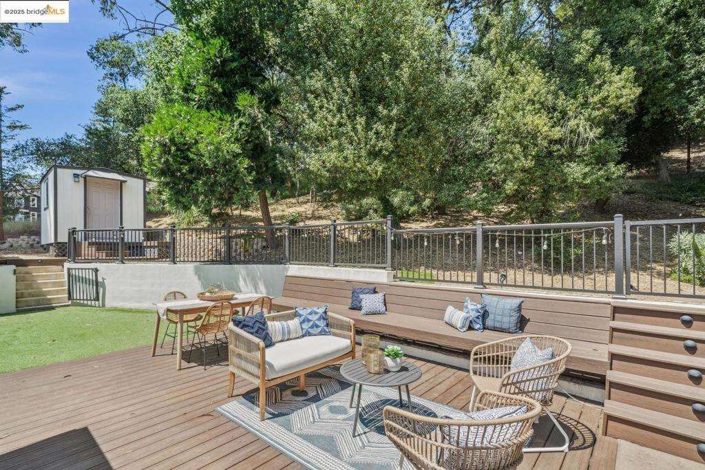 MONTCLAIR - Residential