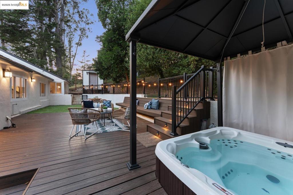 MONTCLAIR - Residential