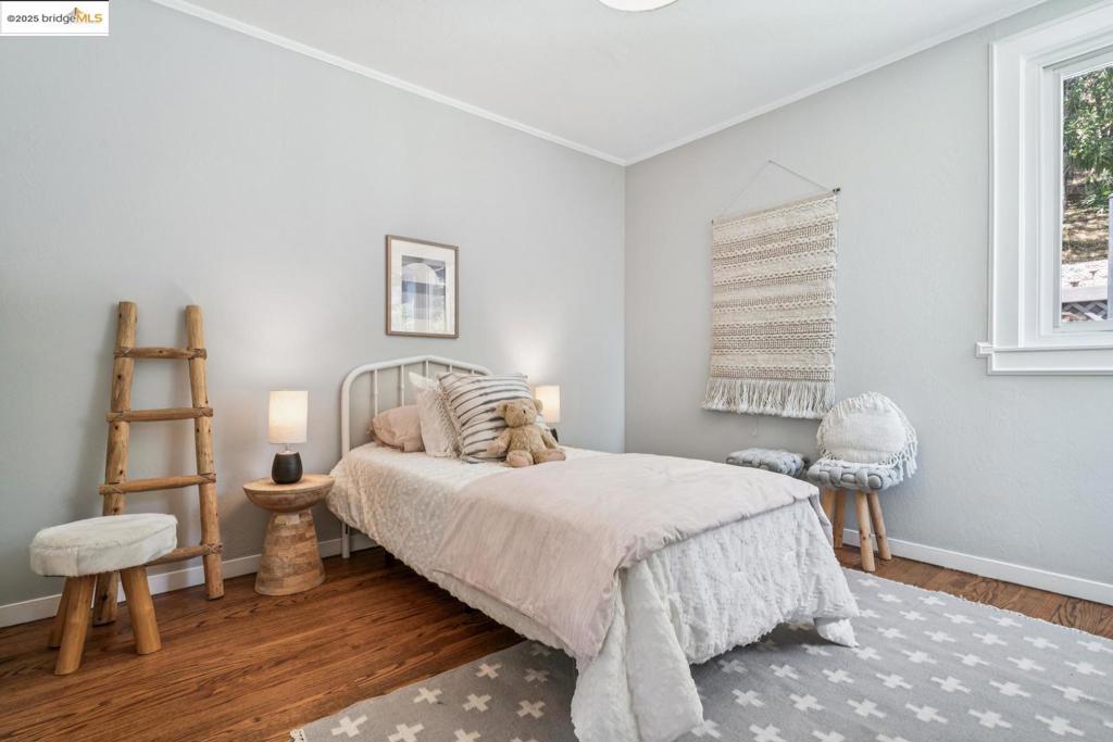 MONTCLAIR - Residential