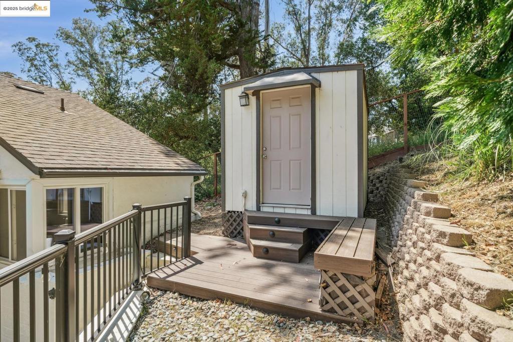 MONTCLAIR - Residential