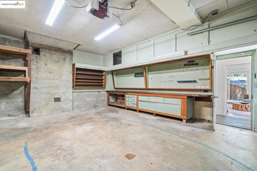 MONTCLAIR - Residential