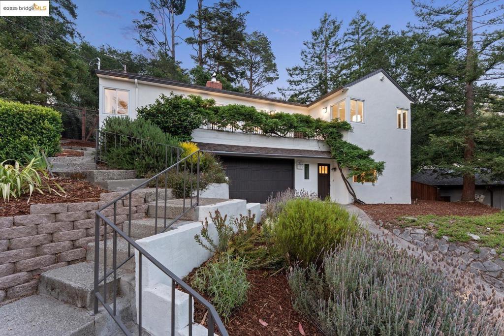 MONTCLAIR - Residential