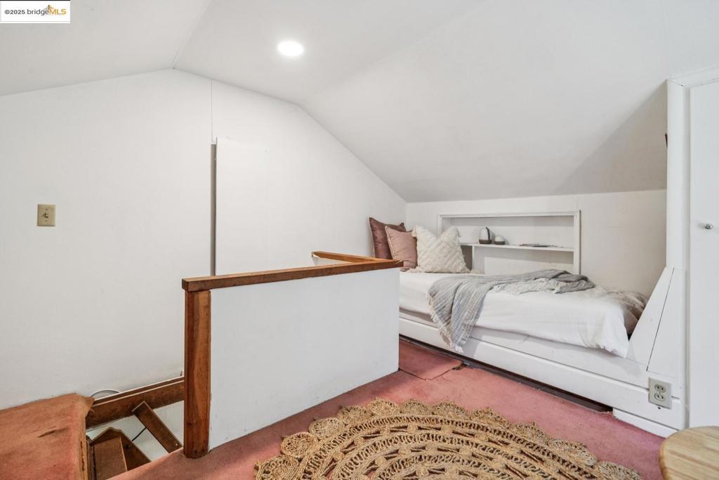 MONTCLAIR - Residential