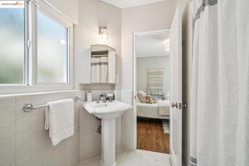 MONTCLAIR - Residential