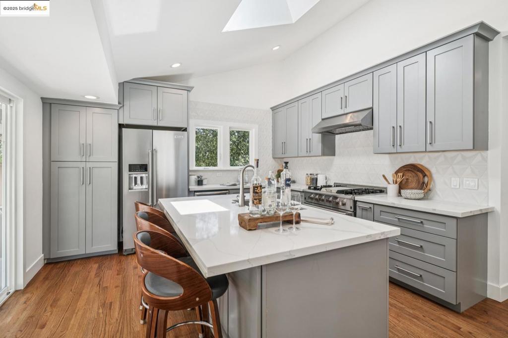 MONTCLAIR - Residential