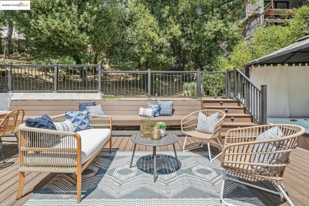 MONTCLAIR - Residential