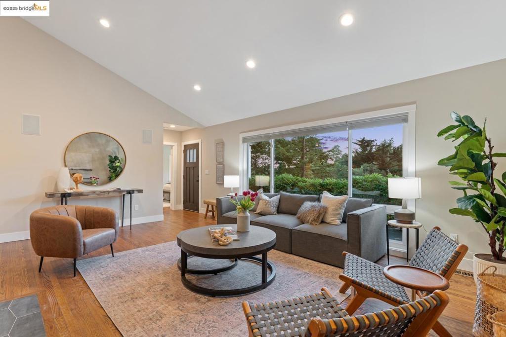 MONTCLAIR - Residential