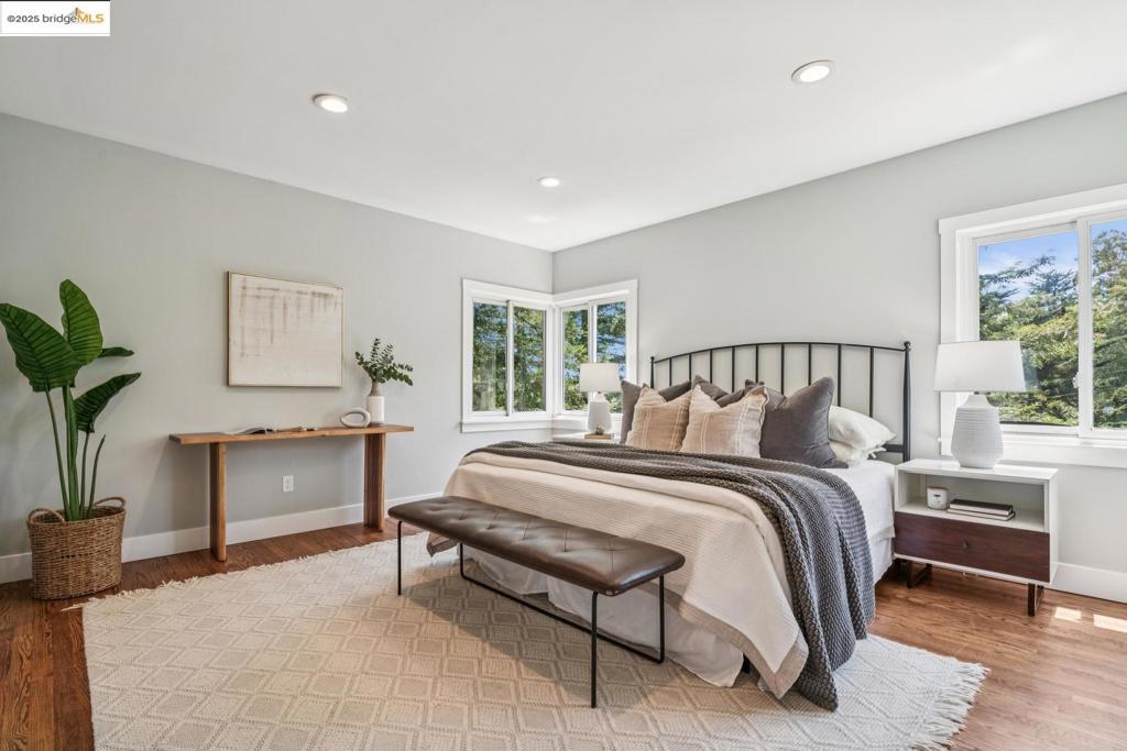 MONTCLAIR - Residential