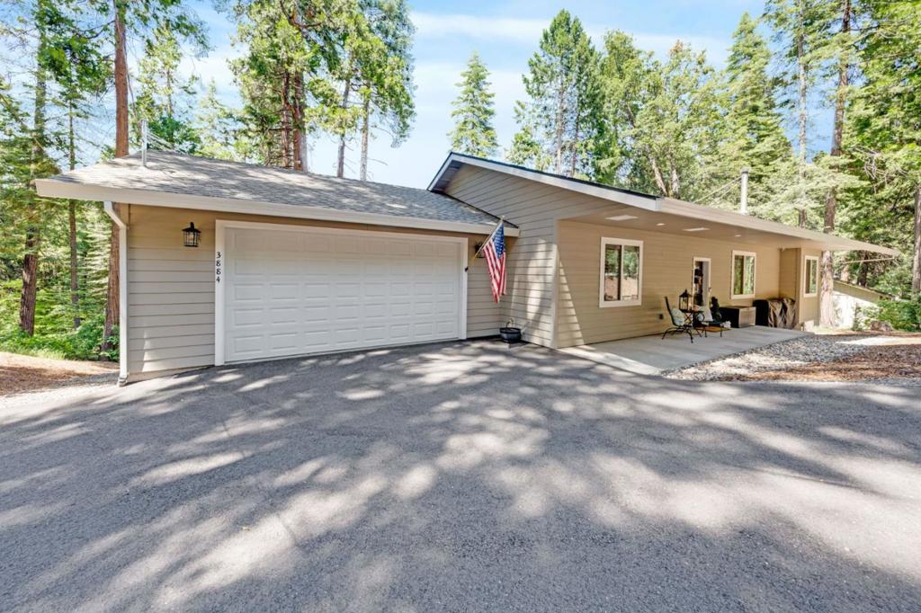 3884 Opal Trail