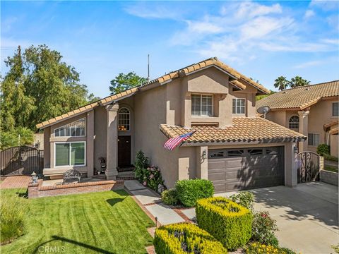 Photo of 27604 Firebrand Drive, Castaic, CA 91384 (MLS # SR25134424)
