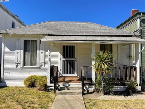 Photo of 549 Pacific Ave Ave, Alameda, CA 94501 (MLS # 41119574)