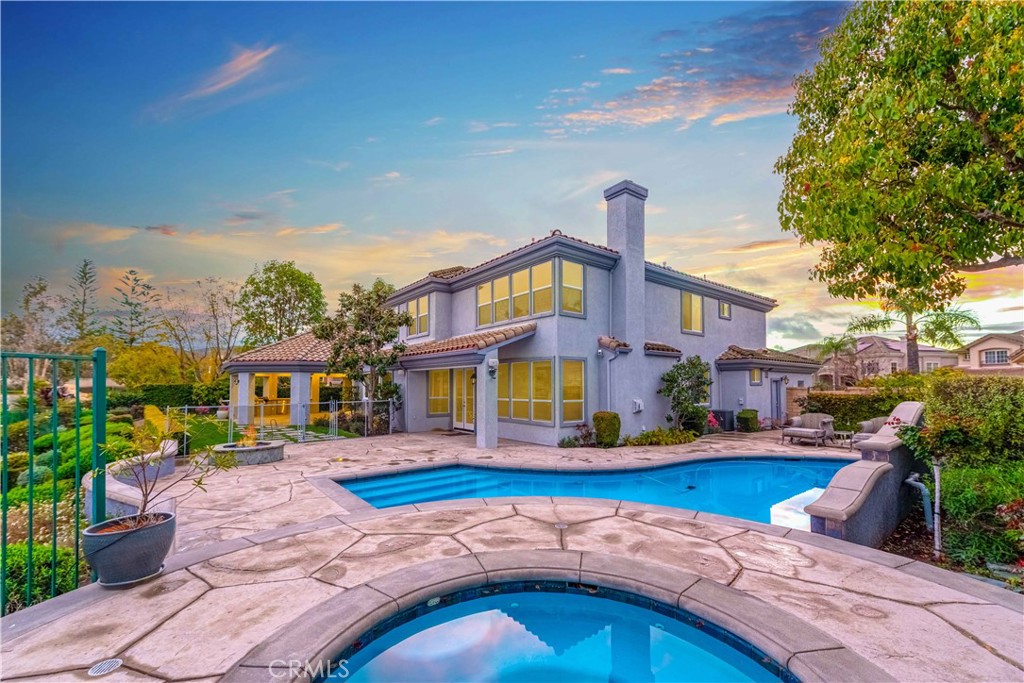 260 Heath Meadow Court