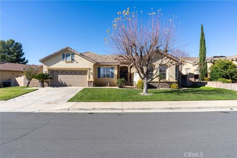 1153 Woodburn Beaumont CA 92223