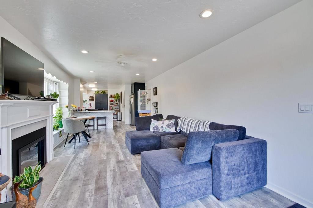 1505 17th Avenue