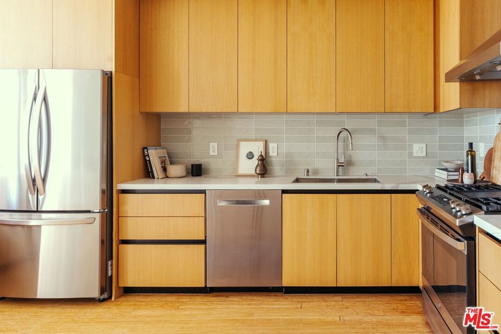 Photo of 1912 Broadway #207, Santa Monica, CA 90404 (MLS # 26653791)