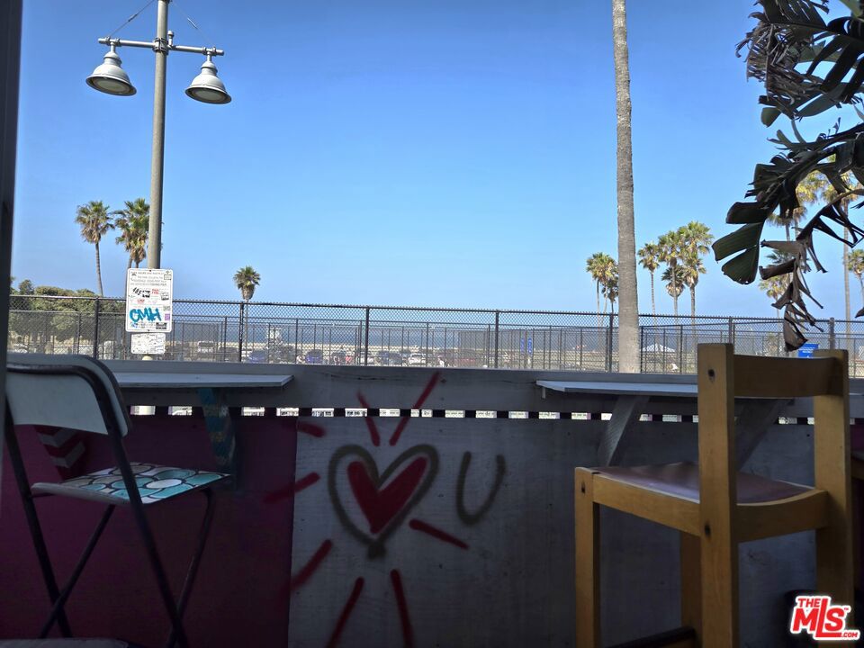 Properties 2 1909 Ocean Front Walk