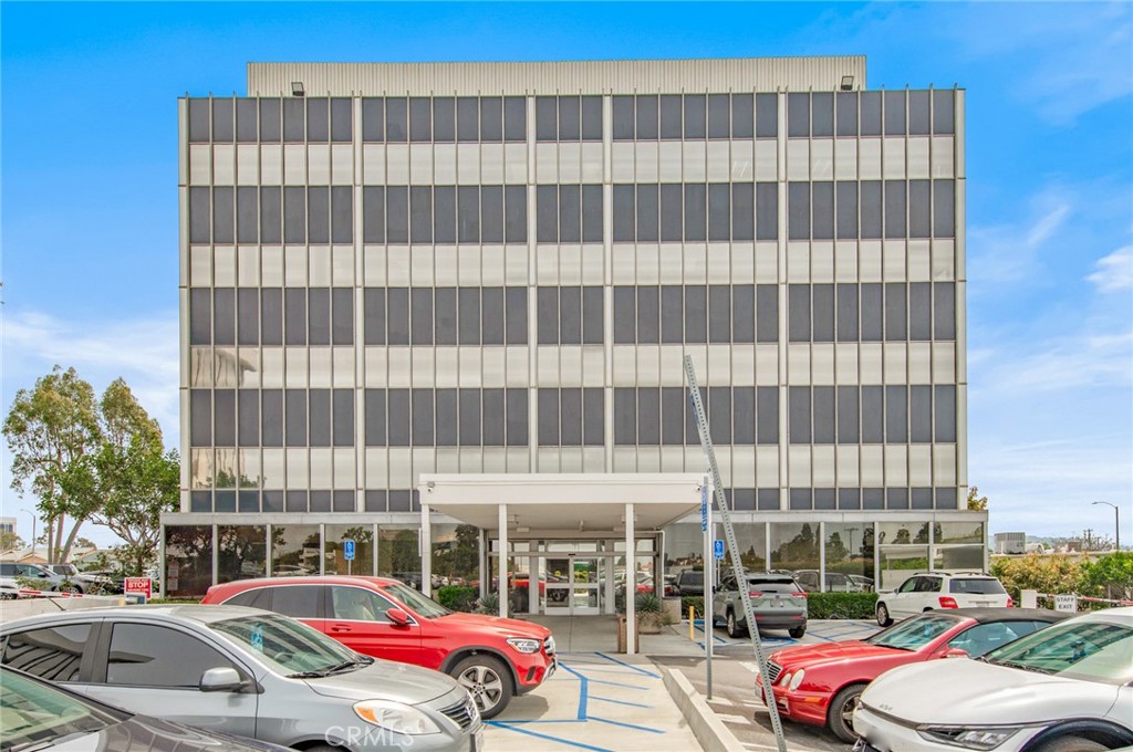 4305 Torrance Boulevard 306